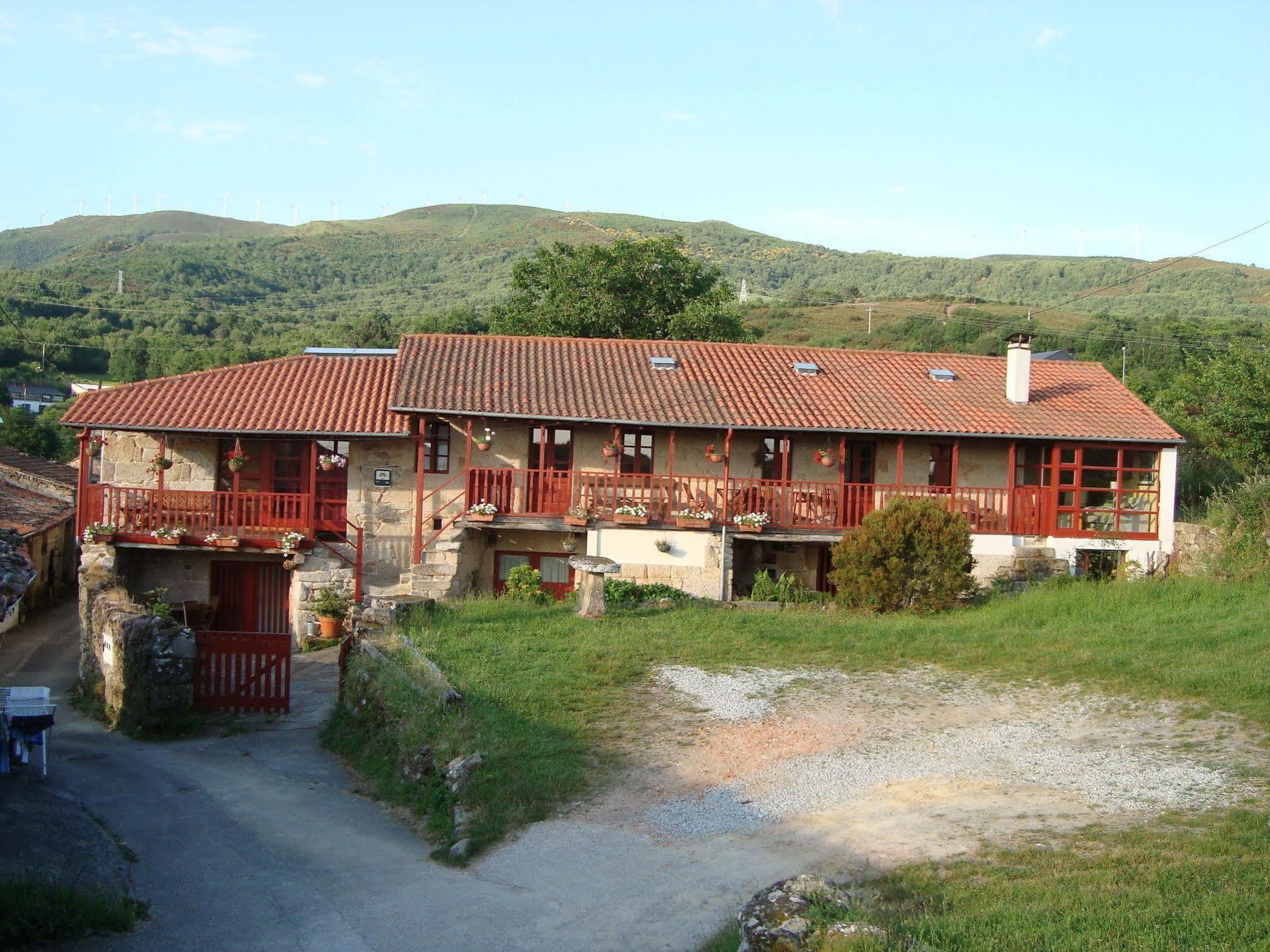 Affittacamere A Casa Da Eira Cerreda Esterno foto