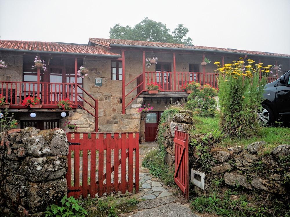 Affittacamere A Casa Da Eira Cerreda Esterno foto